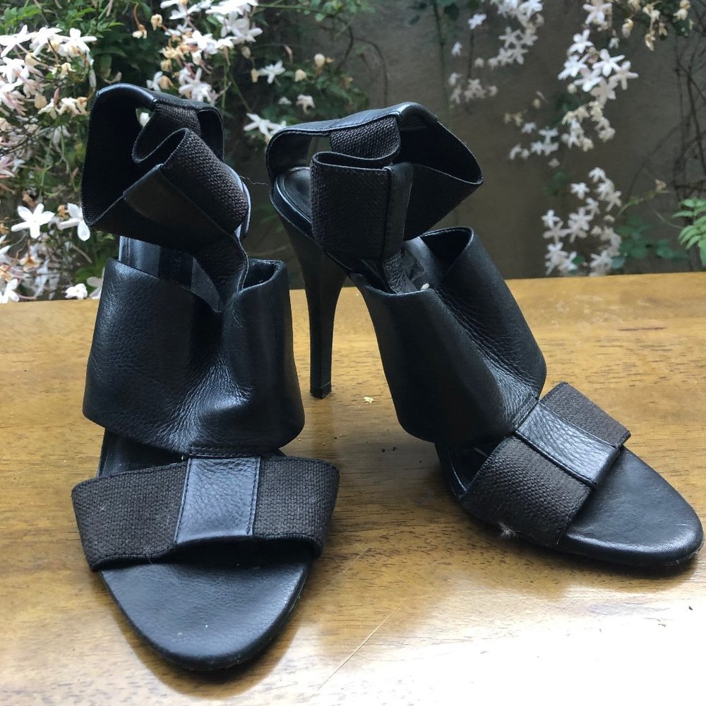 BCBG Maxazria Stiletto Heels Black Straps